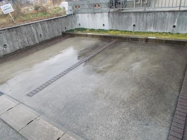 駐車場　駐車場完備です