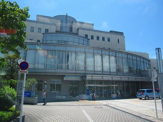図書館　三島市立図書館（図書館）まで729m
