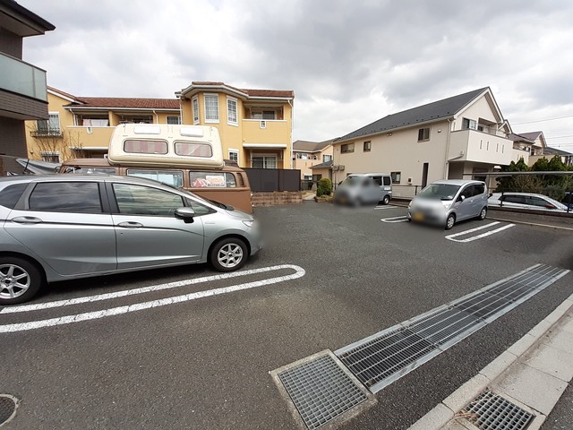 駐車場　☆敷地内駐車場☆