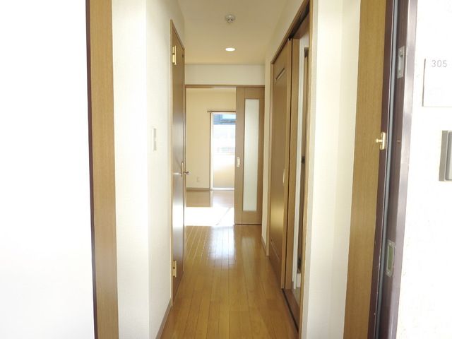 玄関　★玄関からの景色です★