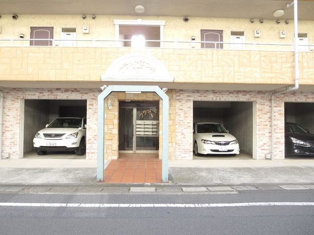 エントランス　★エントランスです★