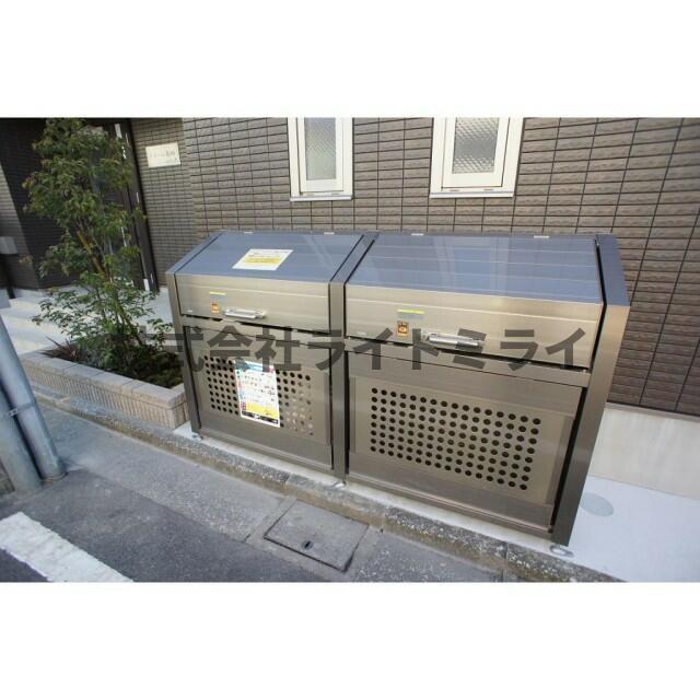 その他共有部分　敷地内にはご入居者様専用のゴ…?