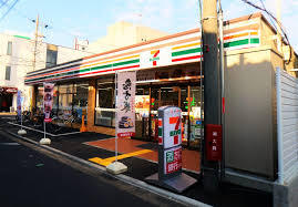 コンビニ　セブンイレブン 河内山本駅東店（コンビニ）まで411m
