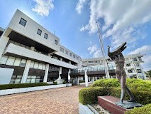 役所　多摩市役所（役所）まで1977m