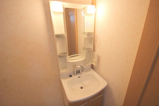 洗面設備　※別部屋の写真です