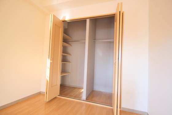 収納　※別部屋の写真です