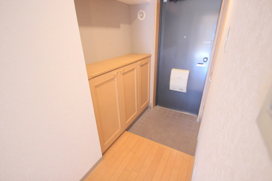 玄関　※別部屋の写真です