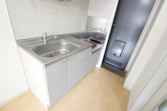 キッチン　※別部屋の写真です