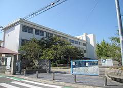 小学校　瓦木小学校（小学校）まで150m