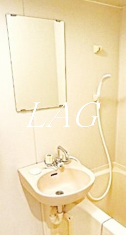 洗面設備　洗面台です。