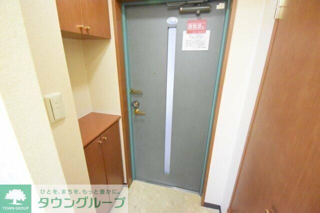 玄関　※別部屋参考写真