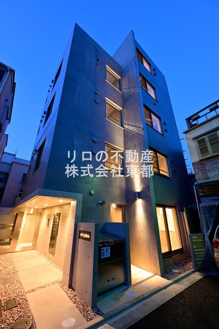建物外観　丈夫で安心の鉄筋コンクリート造マンションです☆