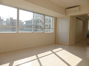 居室・リビング　※同間取り別部屋参照