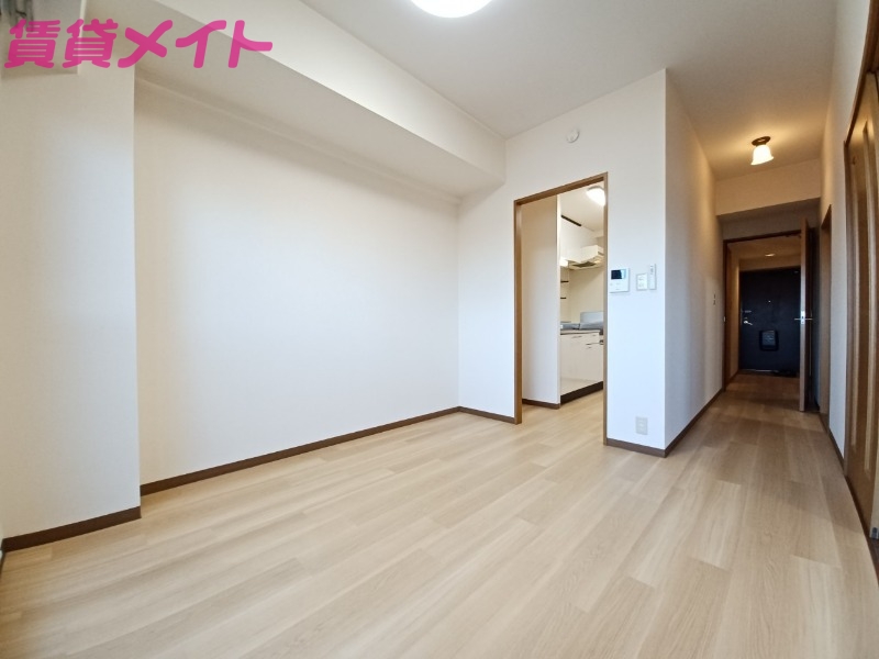 居室・リビング　別部屋参考写真です
