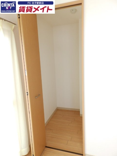 収納　別部屋同型タイプ