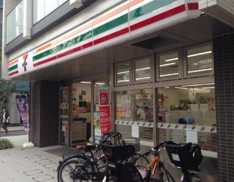 コンビニ　セブンイレブン新宿下落合1丁目店（コンビニ）まで204m