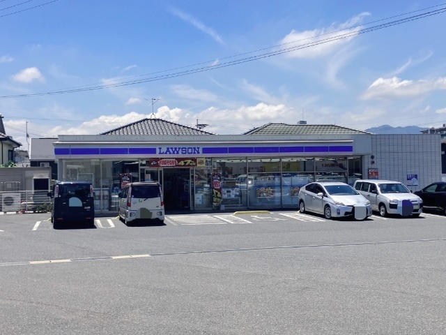 コンビニ　ローソン小倉沼本町一丁目店（コンビニ）まで645m