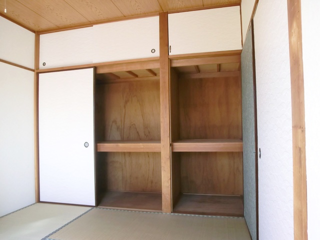 収納　天袋付きの押し入れです♪