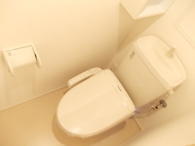 トイレ　シャワー付き暖房便座