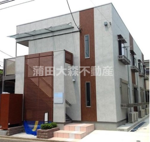 建物外観　2012年4月築　木造地上2階建て総戸数8戸　東京都大田区西