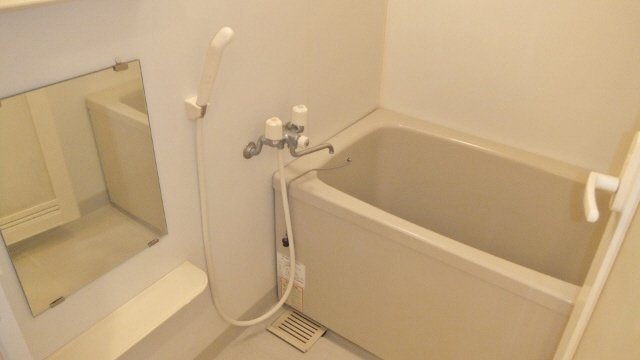 バス・シャワールーム　キレイなお風呂です