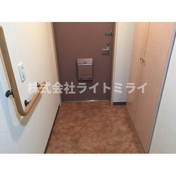 玄関　玄関?