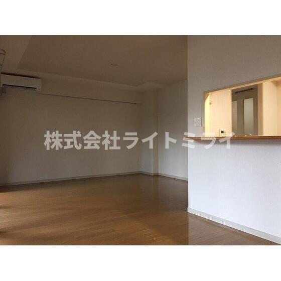 居室・リビング　?