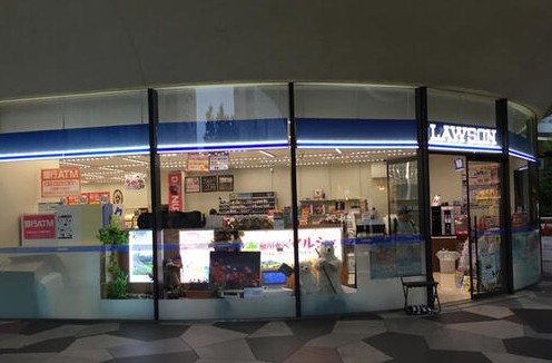 コンビニ　ローソン新宿イーストサイドスクエア店（コンビニ）まで423m