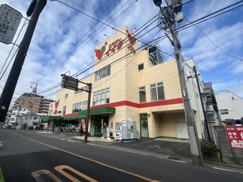 スーパー　コモディイイダ 大泉店（スーパー）まで611m