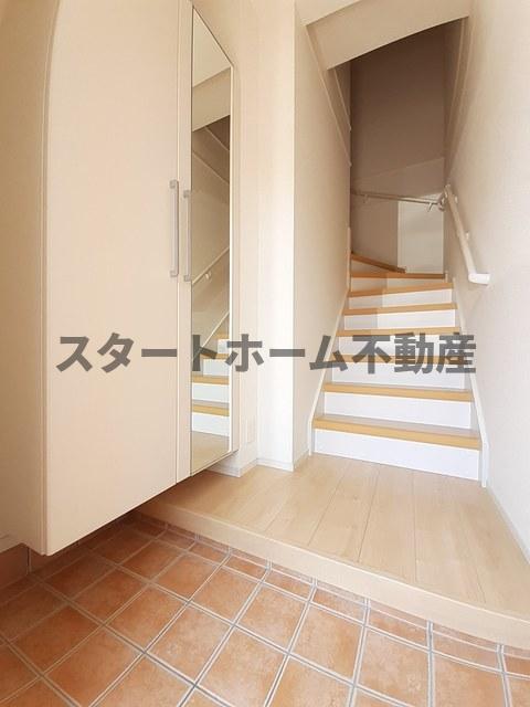 玄関　収納もある玄関です
