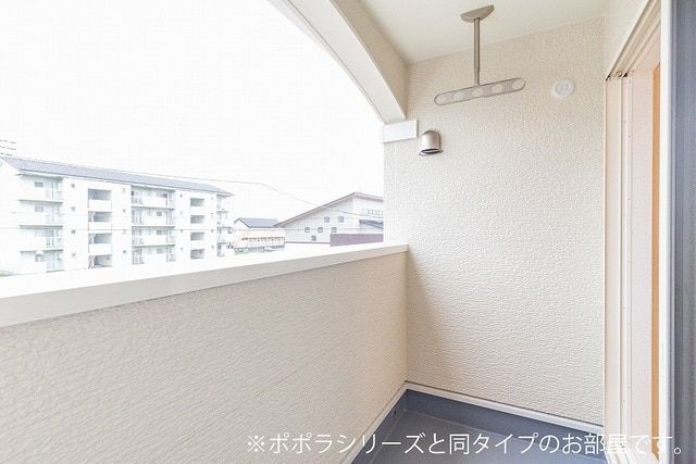 バルコニー　バルコニー