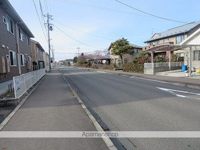 その他　周辺道路（その他）まで0m