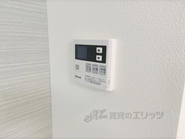 その他設備　給湯器リモコン