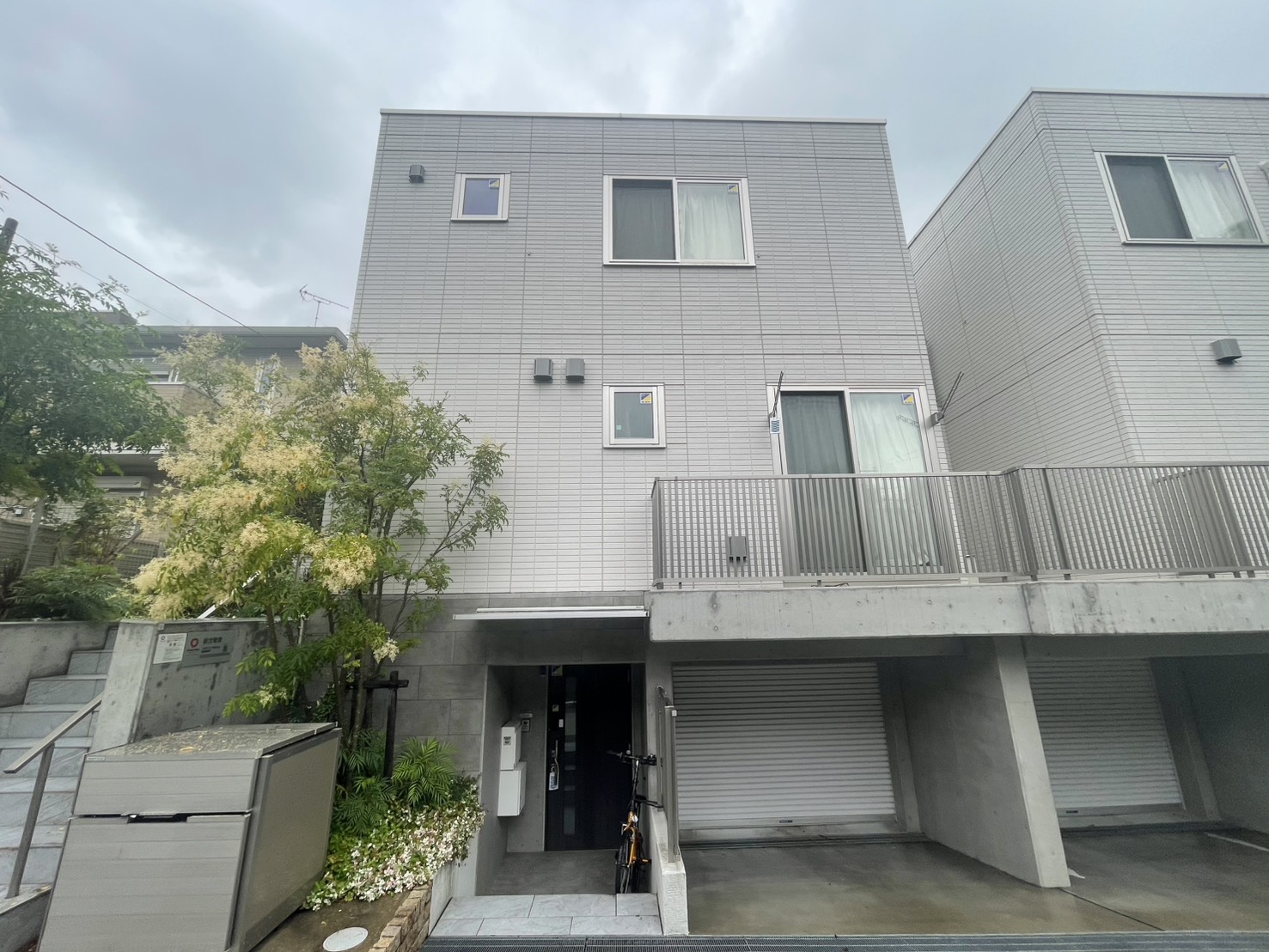 建物外観　記載の電話番号でリアルタイムな空室状況をお伝えいたします