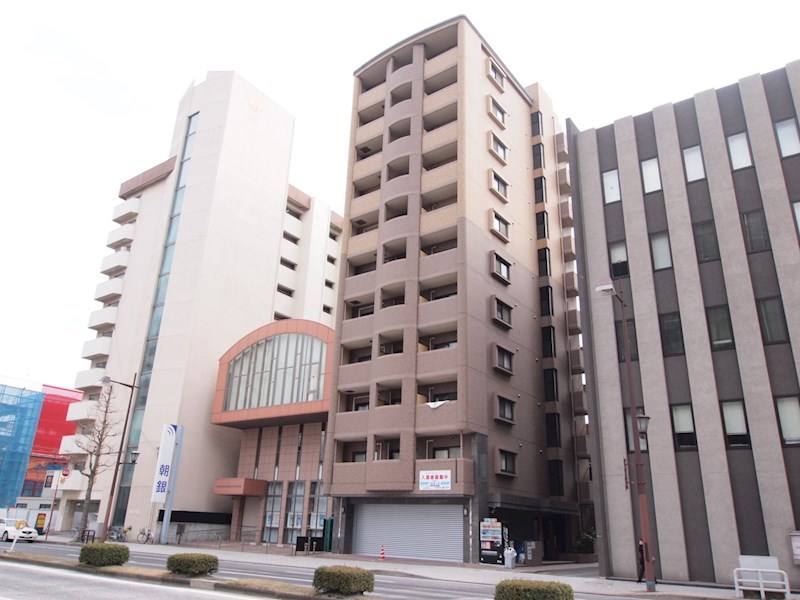 建物外観　小倉駅徒歩圏内★家賃安めで探している方へ。