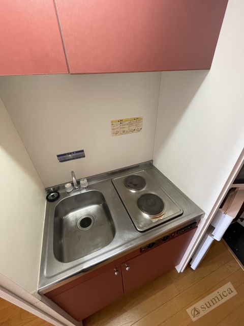 キッチン　コンパクトなキッチンでお掃除もラクラク。