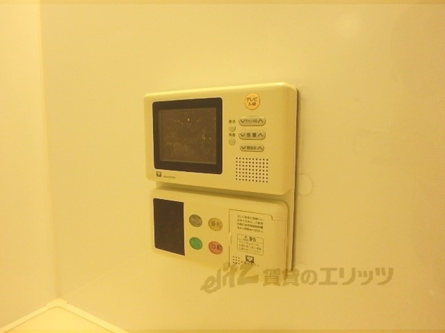 その他設備　給湯器リモコン