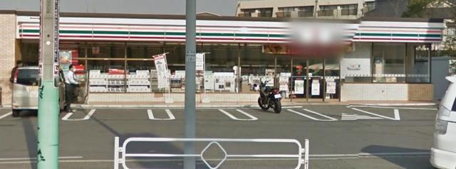 コンビニ　★★セブンイレブン（コンビニ）まで210m