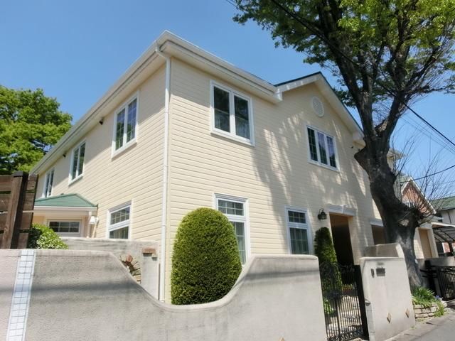 建物外観　★閑静な住宅街・おしゃれなアパートです★