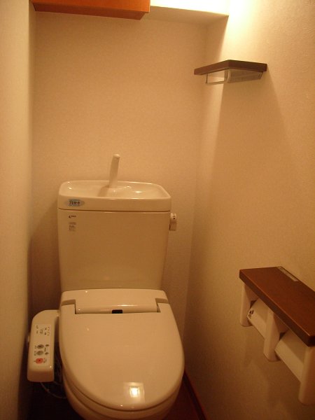 トイレ　ウォシュレット付き