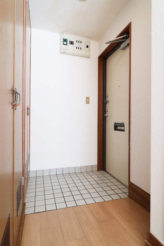 玄関　図面と現状に相違がある場合には現状を優先
