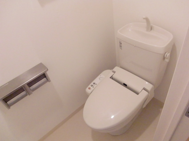 トイレ　参考写真（同建物別部屋のものです）