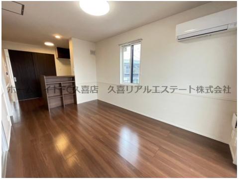 居室・リビング　同建物別号室