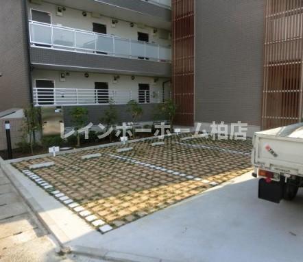 駐車場　※現在空き無し