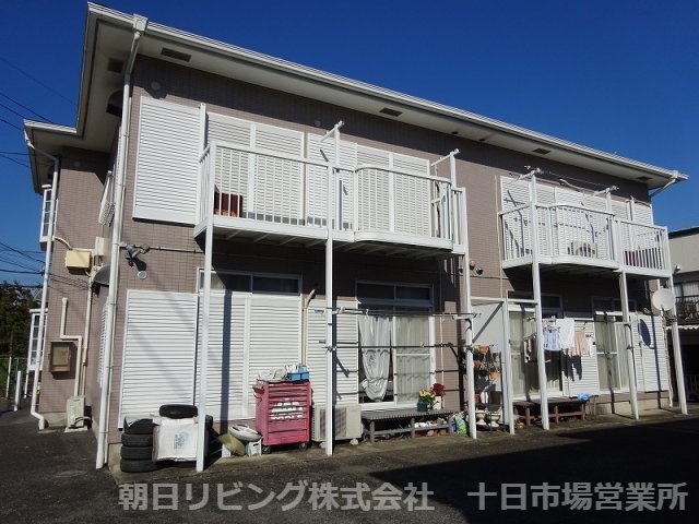 建物外観　閑静な住宅街
