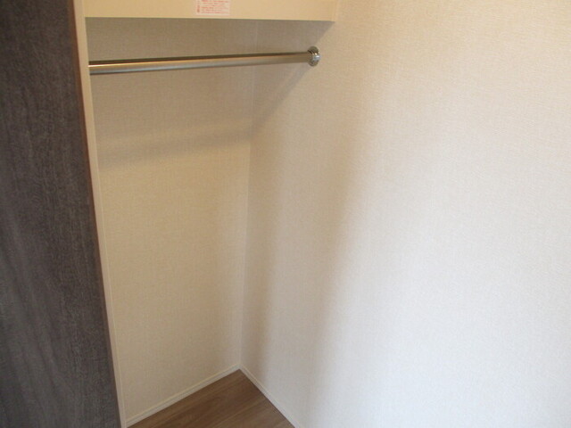 収納　洋室　クローゼット