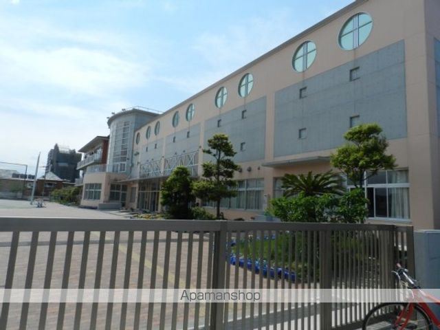 小学校　浦安市立高洲北小学校（小学校）まで669m