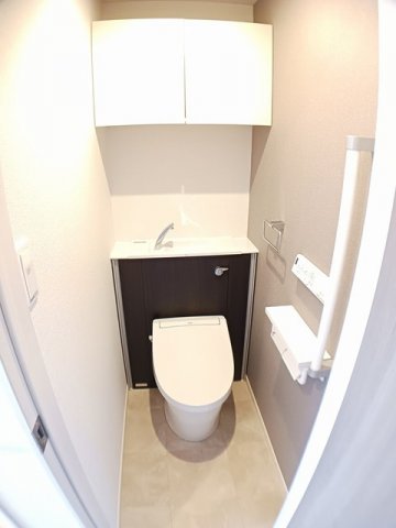 トイレ　落ち着いたトイレです