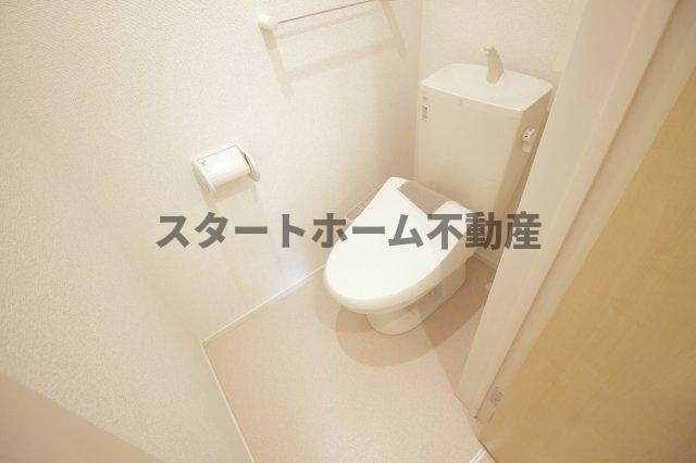 トイレ　落ち着いたトイレです
