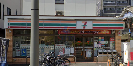 コンビニ　セブンイレブン吹田片山1丁目店（コンビニ）まで400m